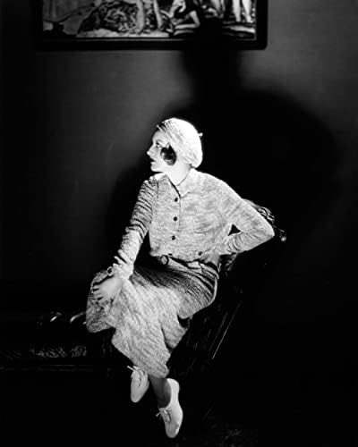 Joan Crawford 1930-as években ülő póz keres oldalán visel fehér cipő 5x7 fotó